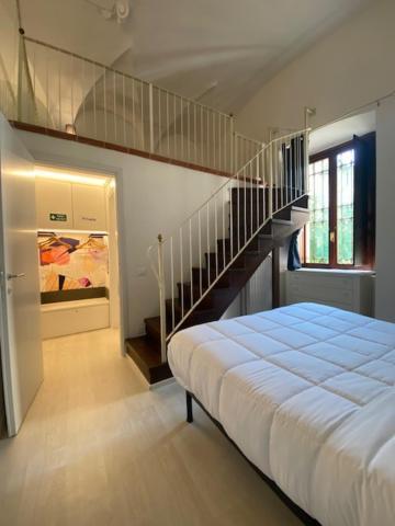Duomo26 Boutique Apartment Дезенцано-дель-Гарда Экстерьер фото